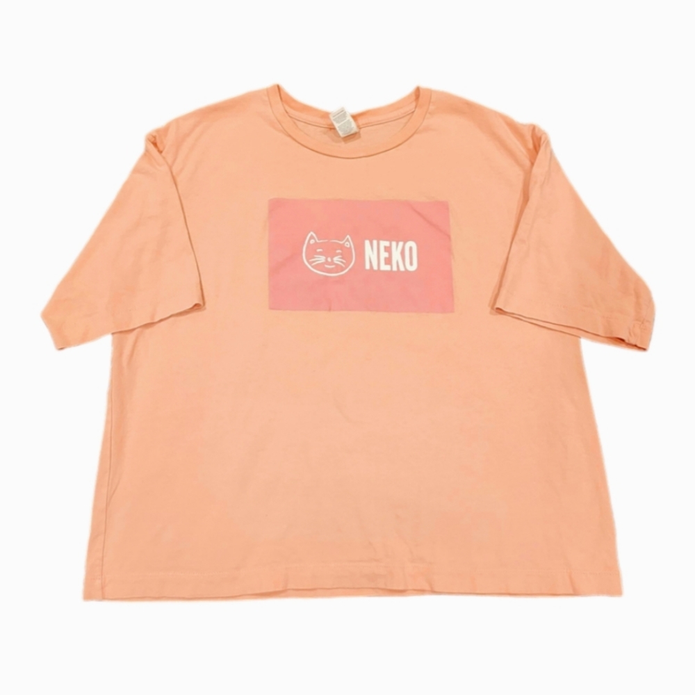 Neko Japanese Cat peach/pink crop top